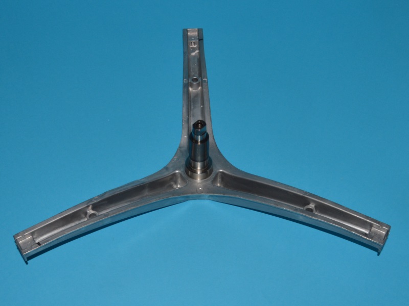 Крестовина барабана 6кг D488 ( высота вала 83мм, сальник 35*52*10, внутренний подшипник 205, внешний подшипник 203 посад